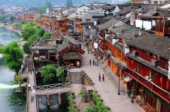 TRƯƠNG GIA GIỚI – PHƯỢNG HOÀNG – PHÙ DUNG | THIÊN MÔN SƠN KỲ VĨ